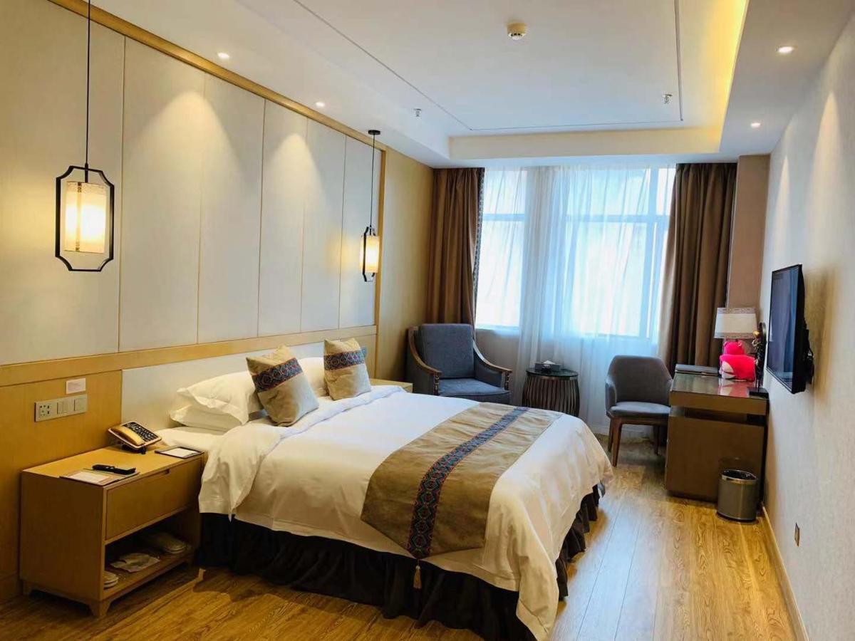 Hotel Ramada Plaza By Wyndham Enshi Zewnętrze zdjęcie
