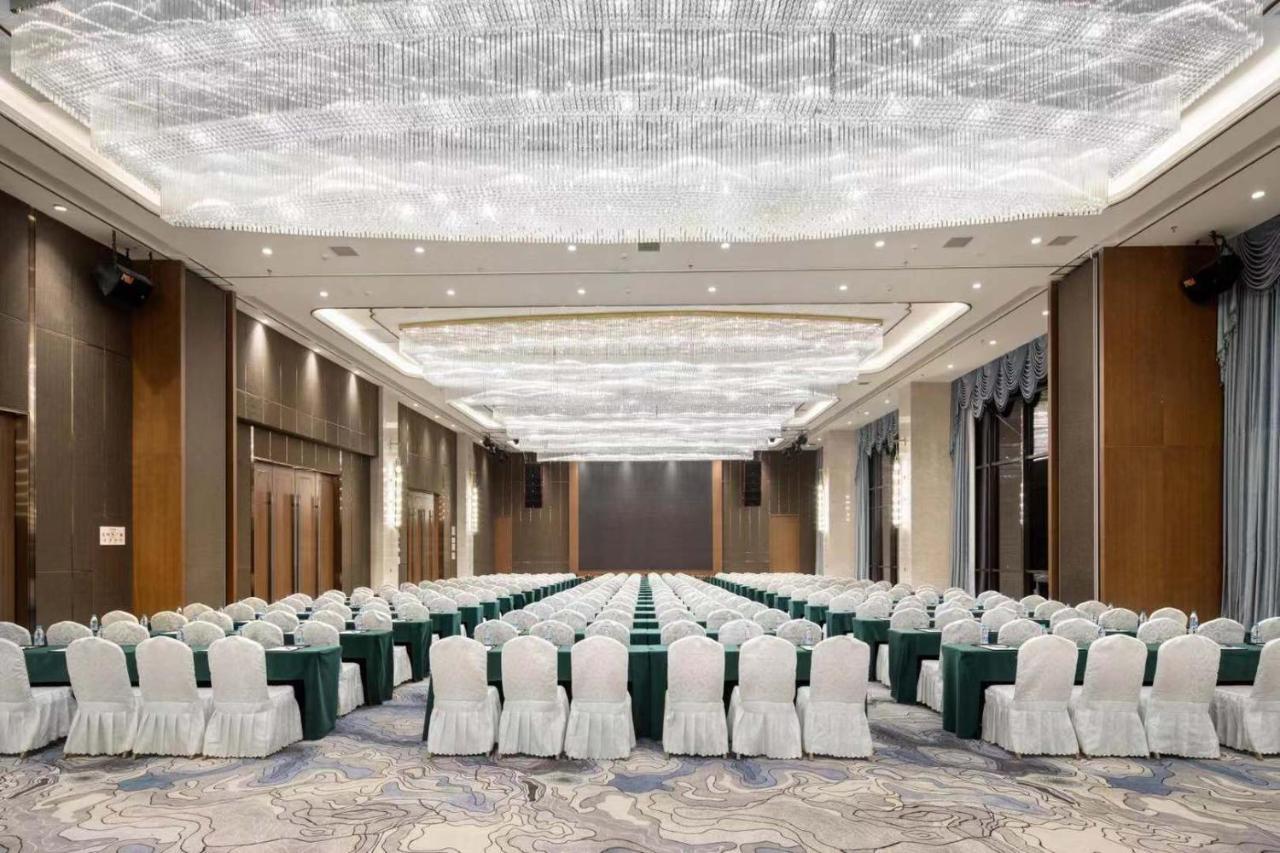 Hotel Ramada Plaza By Wyndham Enshi Zewnętrze zdjęcie
